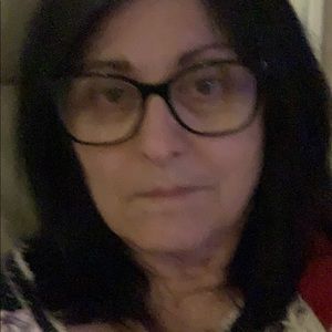 Meet your Posher, Liz